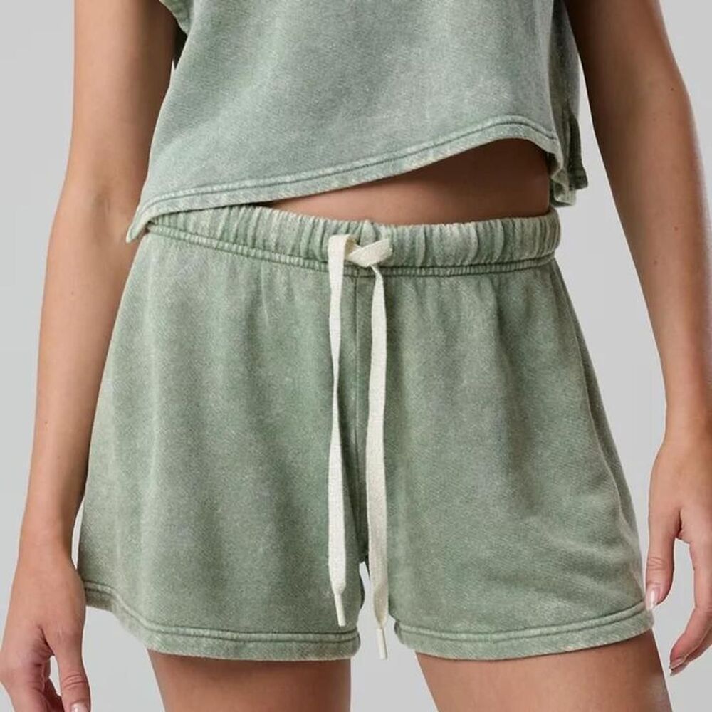 Aerie Women's Green Shorts